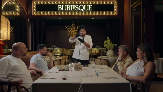 El enfado de Ramón, de Burlesque, cuando le acusan de que su salsa barbacoa es "de bote": "Vienes con un hacha en el hombro" El enfado de Ramón, de Burlesque, cuando le acusan de que su salsa barbacoa es "de bote": "Vienes con un hacha en el hombro"