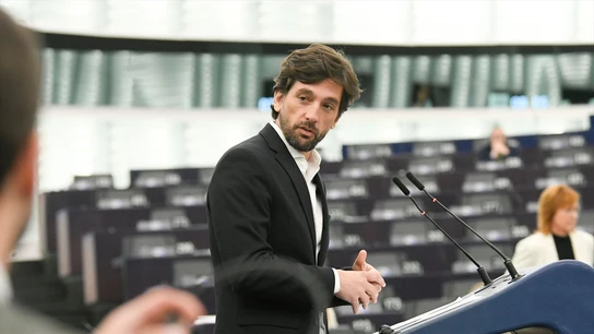 Adrián Vázquez alerta sobre la vía que impedirá amnistiar a Puigdemont a tiempo para las europeas Adrián Vázquez alerta sobre la vía que impedirá amnistiar a Puigdemont a tiempo para las europeas/ Europa Press
