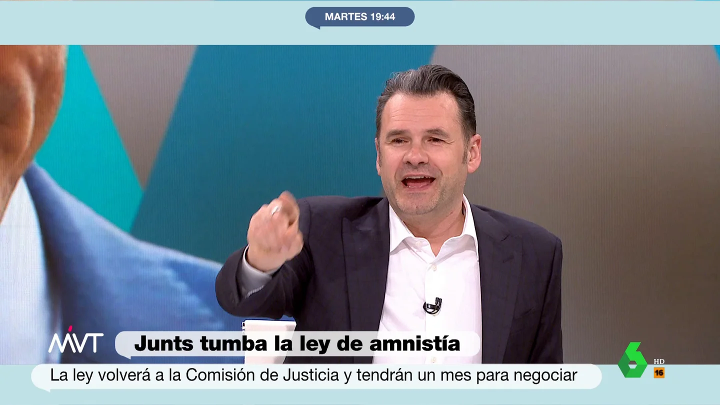 Iñaki López ironiza sobre un hipotético adelanto electoral tras el 'no' de Junts Iñaki López reacciona en este vídeo a la posibilidad planteada por Ferreras de una legislatura corta y un posible adelanto electoral después de que Junts haya tumbado la ley de amnistía. Las reflexiones de Más Vale Tarde, en este vídeo.
