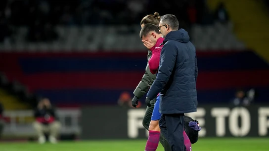 Ferran Torres cae lesionado y abandona llorando el partido ante Osasuna Ferran Torres cae lesionado y abandona llorando el partido ante Osasuna