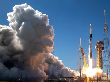 Un Falcon 9 lanza la cápsula de carga Cygnus rumbo a la Estación Espacial Internacional Un Falcon 9 lanza la cápsula de carga Cygnus rumbo a la Estación Espacial Internacional