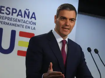 El presidente del Gobierno, Pedro Sánchez, comparece ante los medios en Bruselas