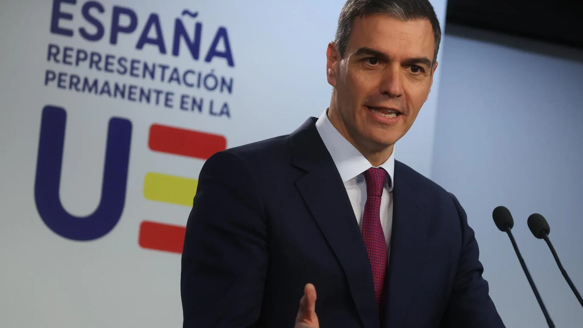 El presidente del Gobierno, Pedro Sánchez, comparece ante los medios en Bruselas