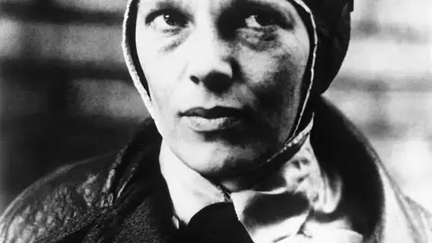 ¿Qué pasó con Amelia Earhart? Unos exploradores creen haber localizado su avión en el Pacífico ¿Qué pasó con Amelia Earhart? Unos exploradores creen haber localizado su avión en el Pacífico