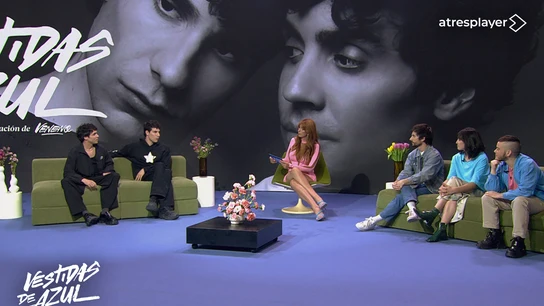 Javier Ambrossi, Javier Calvo, Valeria Vegas, Mikel Rueda, Claudia Costafreda e Ian de la Rosa en el especial de 'Vestidas de azul'. Javier Ambrossi, Javier Calvo, Valeria Vegas, Mikel Rueda, Claudia Costafreda e Ian de la Rosa en el especial de 'Vestidas de azul'.