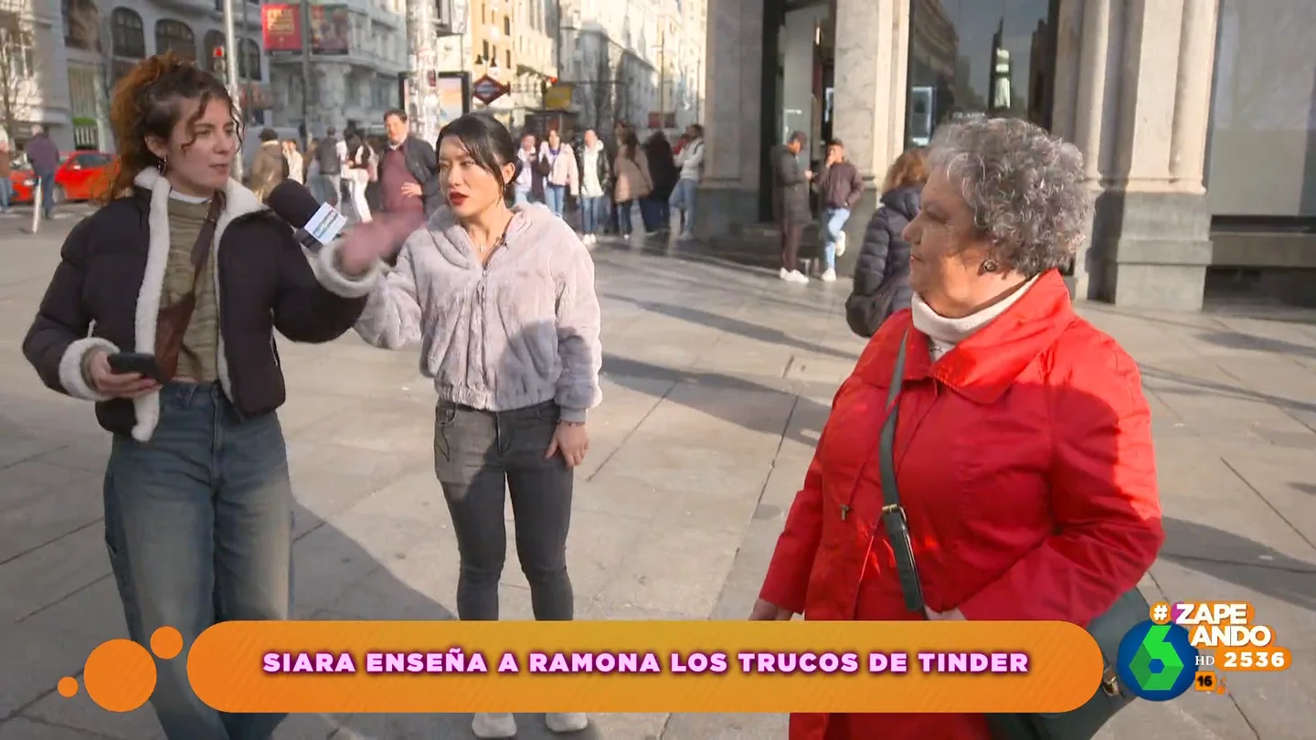 Así termina la sesión de fotos para Tinder de Ramona: "¡No puedo, que tengo reuma!" Así termina la sesión de fotos para Tinder de Ramona: "¡No puedo, que tengo reuma!"