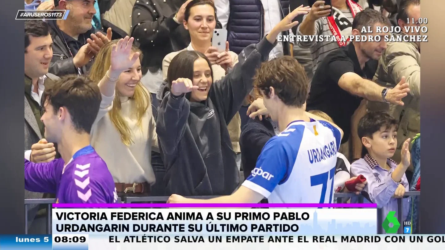 Victoria Federica y Pablo Urdangarin se funden en un abrazo viral durante un partido Victoria Federica y Pablo Urdangarin se funden en un abrazo viral durante un partido