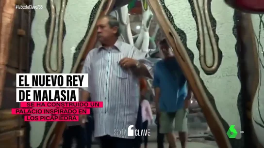 Conociendo al excéntrico rey de Malasia: fan de los Picapiedras y orgulloso del regalo de Hitler a su abuelo Conociendo al excéntrico rey de Malasia: fan de los Picapiedras y orgulloso del regalo de Hitler a su abuelo