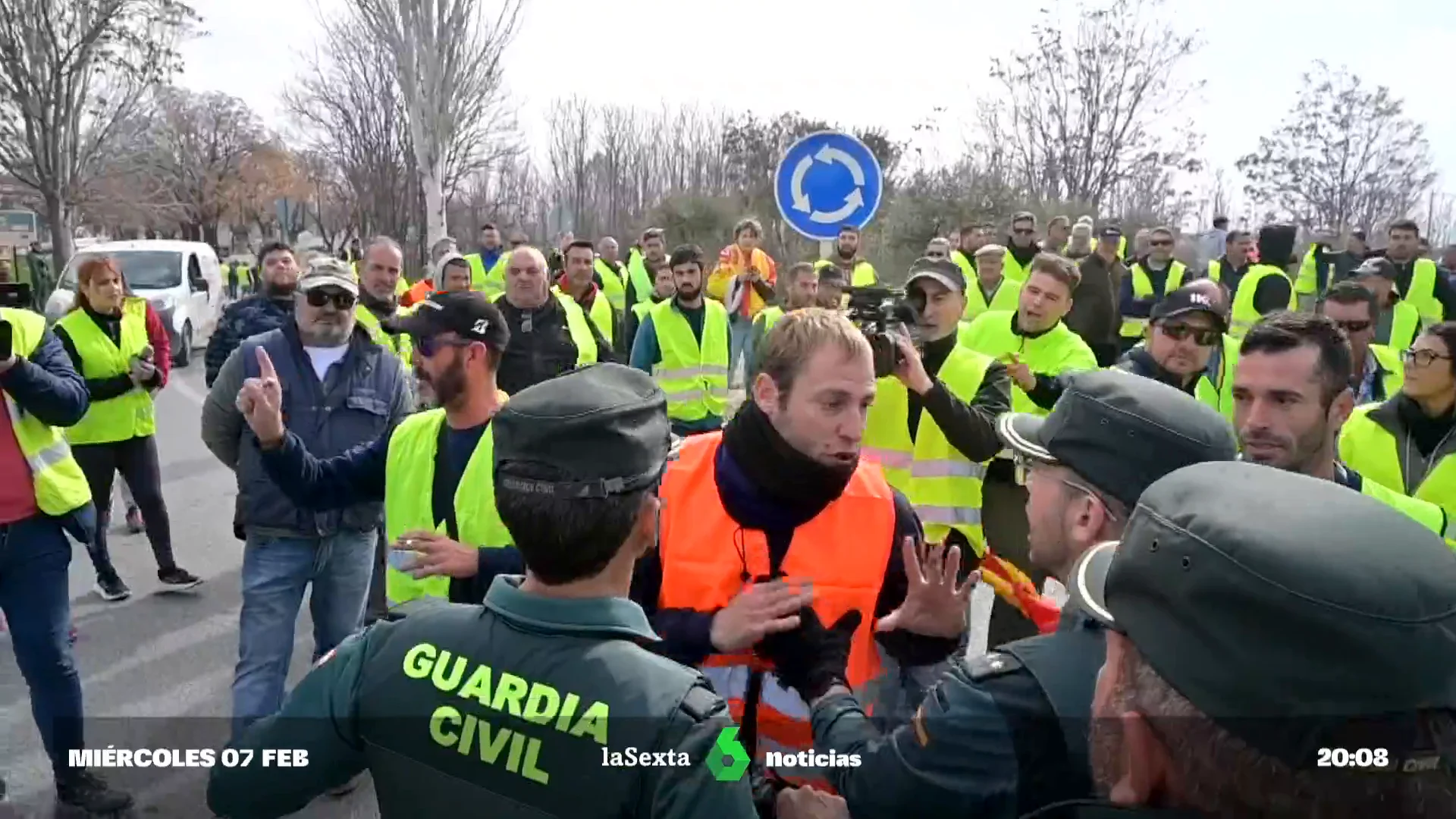 Enfrentamientos agentes y agricultores
