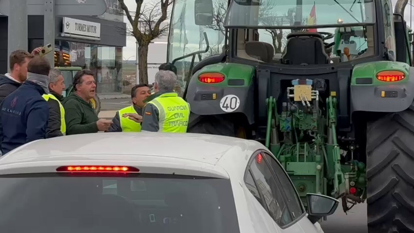 Tensión entre agricultores y la Guardia Civil en Salamanca