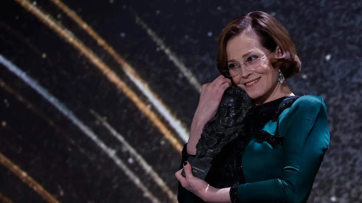 Sigourney Weaver’s gesture when collecting the International Goya that excites people on social networks Sigourney Weaver’s gesture when collecting the International Goya that excites people on social networks