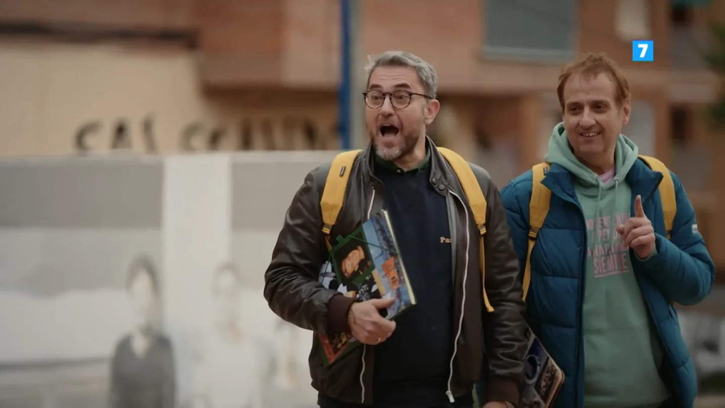 Hoy, en El camino a casa, Albert Espinosa lleva a Máximo Huerta en un viaje por el tiempo hacia su infancia en Buñol Hoy, en El camino a casa, Albert Espinosa lleva a Máximo Huerta en un viaje por el tiempo hacia su infancia en Buñol