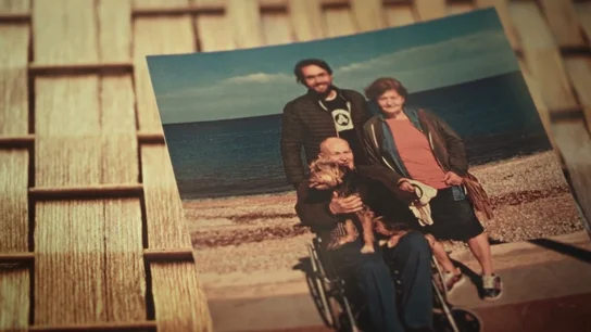 Las duras palabras de Máximo Huerta sobre cómo su madre deseaba la muerte de su padre tras una vida de maltrato Las duras palabras de Máximo Huerta sobre cómo su madre deseaba la muerte de su padre tras una vida de maltrato