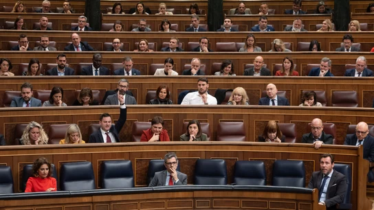 El Congreso no repondrá los móviles y tablets que pierdan los diputados y sólo asumirá una reparación por dispositivo El Congreso no repondrá los móviles y tablets que pierdan los diputados y sólo asumirá una reparación por dispositivo