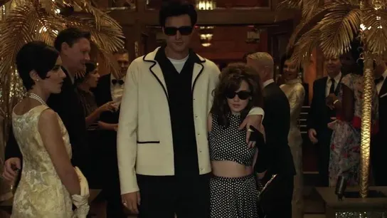 Jacob Elordi y Cailee Spaeny dan vida a Elvis y Priscilla. Jacob Elordi y Cailee Spaeny dan vida a Elvis y Priscilla.