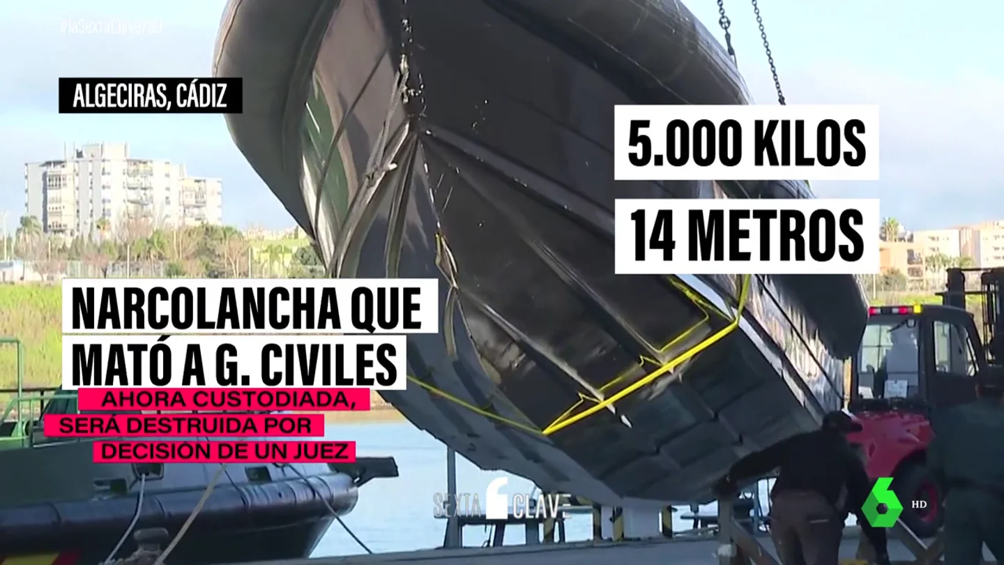 Construidas en astilleros clandestinos por hasta 300.000 euros: así 'nacen' las narcolanchas de los narcos Construidas en astilleros clandestinos por hasta 300.000 euros: así 'nacen' las narcolanchas de los narcos