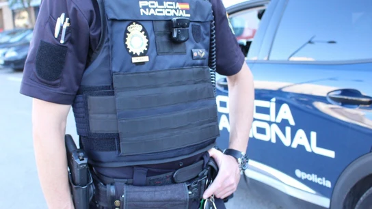 Imagen de recurso de un agente de Policía Nacional Imagen de recurso de un agente de Policía Nacional