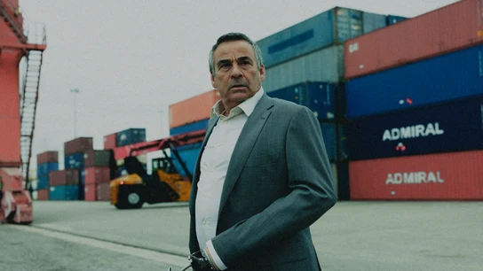 Eduard Fernández es Joaquín Machado y su alias da nombre a la serie 'Mano de hierro'. Eduard Fernández es Joaquín Machado y su alias da nombre a la serie 'Mano de hierro'.