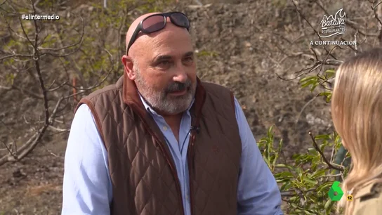 Un agricultor de la Axarquía explica a Andrea Ropero la situación crítica que vive "¿Queremos que nos pase como a los astilleros de Cádiz y nos tengamos que echar a narcotraficantes?", se pregunta Paco Villena, agricultor de la Axarquía, que muestra a Andrea Ropero los estragos de la sequía: "Esta plantación no llega a verano".