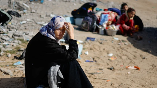 Una mujer palestina en Rafah tras la evacuación del Hospital Nasser en Jan Yunis Una mujer palestina en Rafah tras la evacuación del Hospital Nasser en Jan Yunis