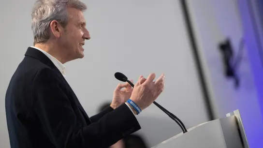 Alfonso Rueda asegura que no quiere "depender de pactos" y cree que tiene aún posibilidad de obtener mayoría absoluta Alfonso Rueda asegura que no quiere "depender de pactos" y cree que tiene aún posibilidad de obtener mayoría absoluta