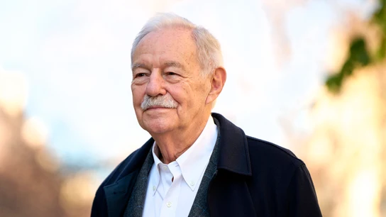 El escritor Eduardo Mendoza El escritor Eduardo Mendoza