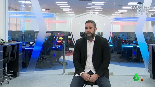 Un experto en redes cuestiona el relato de "superación" de Llados: "Me faltan varios telediarios en su historia" Un experto en redes cuestiona el relato de "superación" de Llados: "Me faltan varios telediarios en su historia"