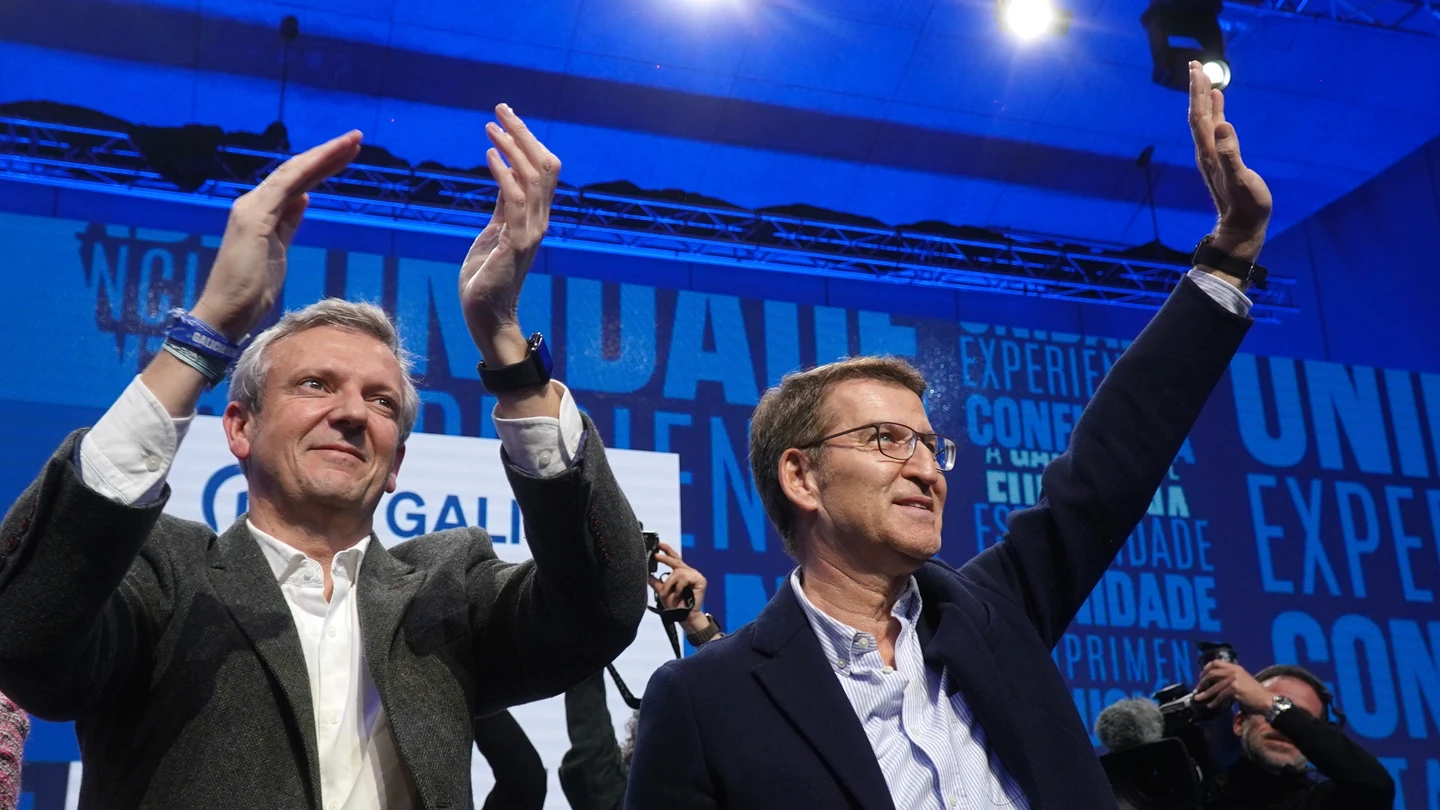 Rueda y el PP despiden la campaña en Galicia con nerviosismo ante una izquierda ilusionada Rueda y el PP despiden la campaña en Galicia con nerviosismo ante una izquierda ilusionada