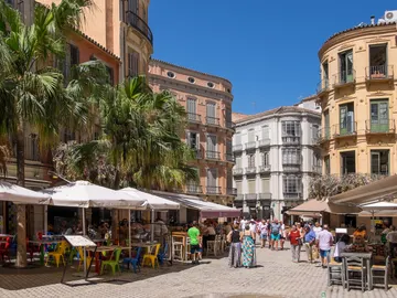 Terrazas de restaurantes en el centro de Málaga Terrazas de restaurantes en el centro de Málaga