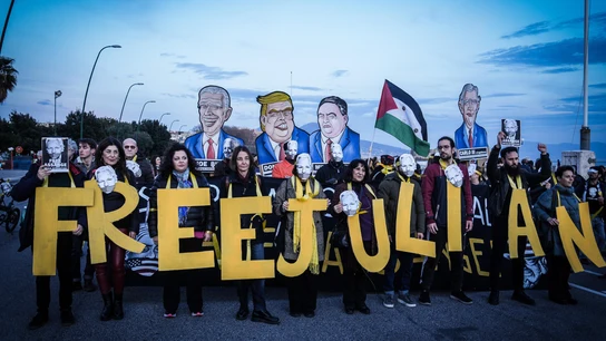 Protesta en favor de la puesta en libertad de Julian Assange Protesta en favor de la puesta en libertad de Julian Assange