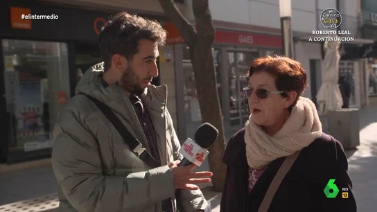 Una mujer de Don Benito, tajante con Isma Juárez sobre la fusión con Villanueva de la Serena: "Estamos hasta las narices" Una mujer de Don Benito, tajante con Isma Juárez sobre la fusión con Villanueva de la Serena: "Estamos hasta las narices"