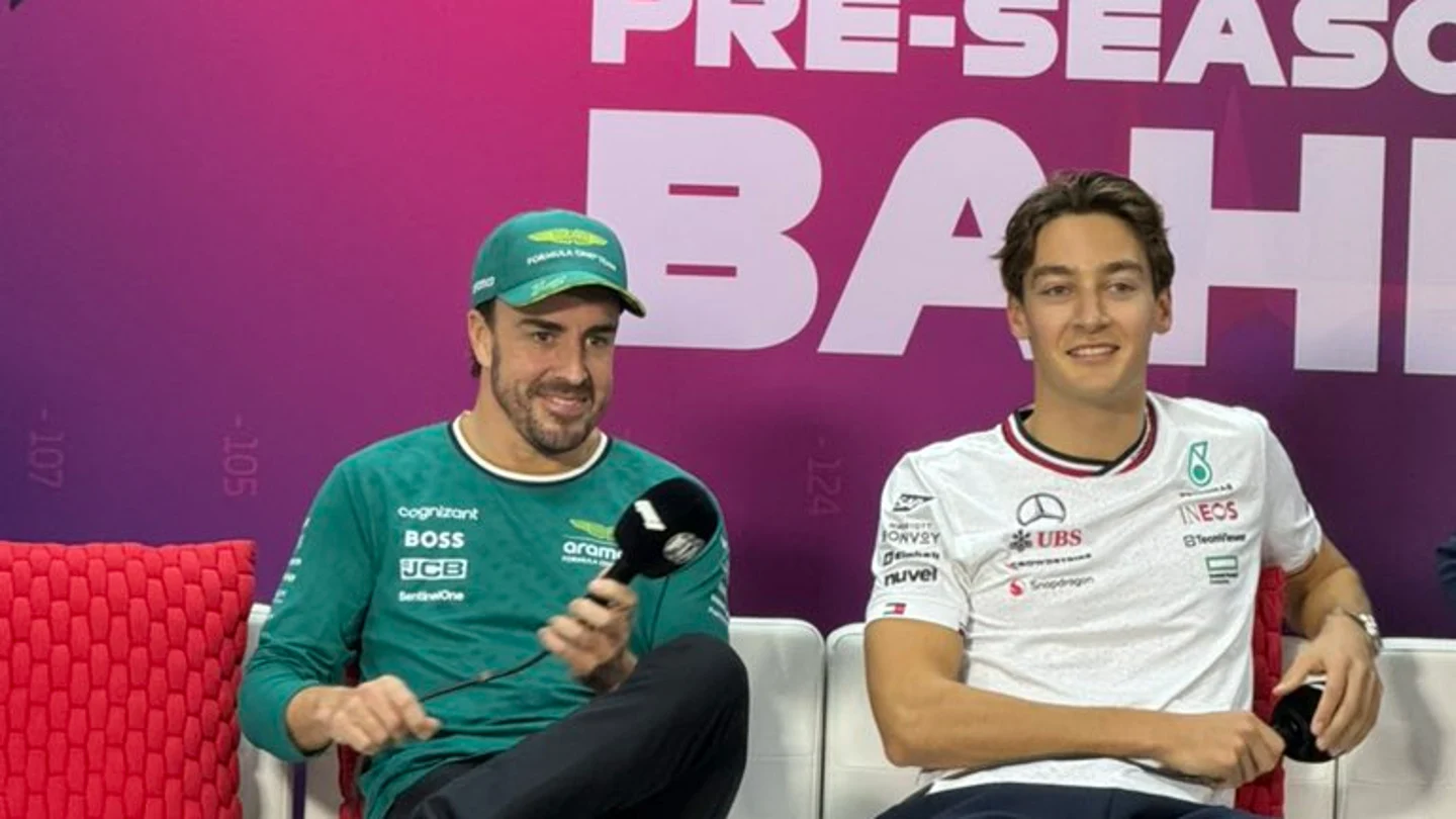 Fernando Alonso y Russell Fernando Alonso y Russell