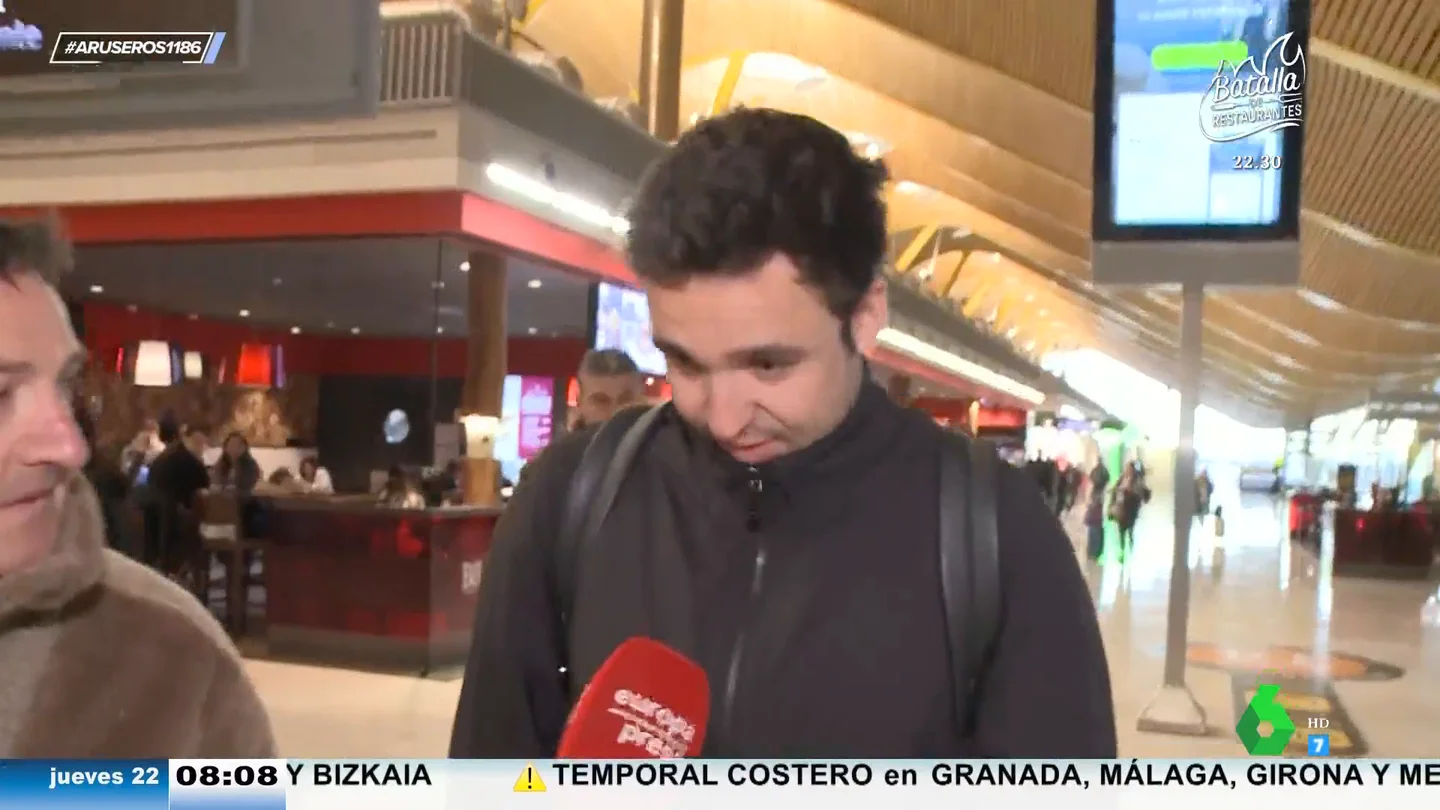 La inesperada reacción de Froilán cuando le preguntan por un beso con una chica La inesperada reacción de Froilán cuando le preguntan por un beso con una chica