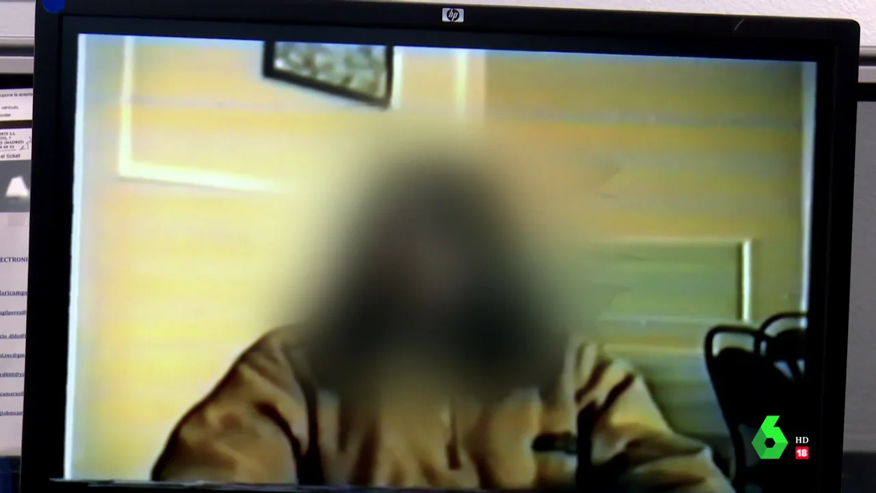Frame de un vídeo de una menor manipulada en el bulo 'Bar España'