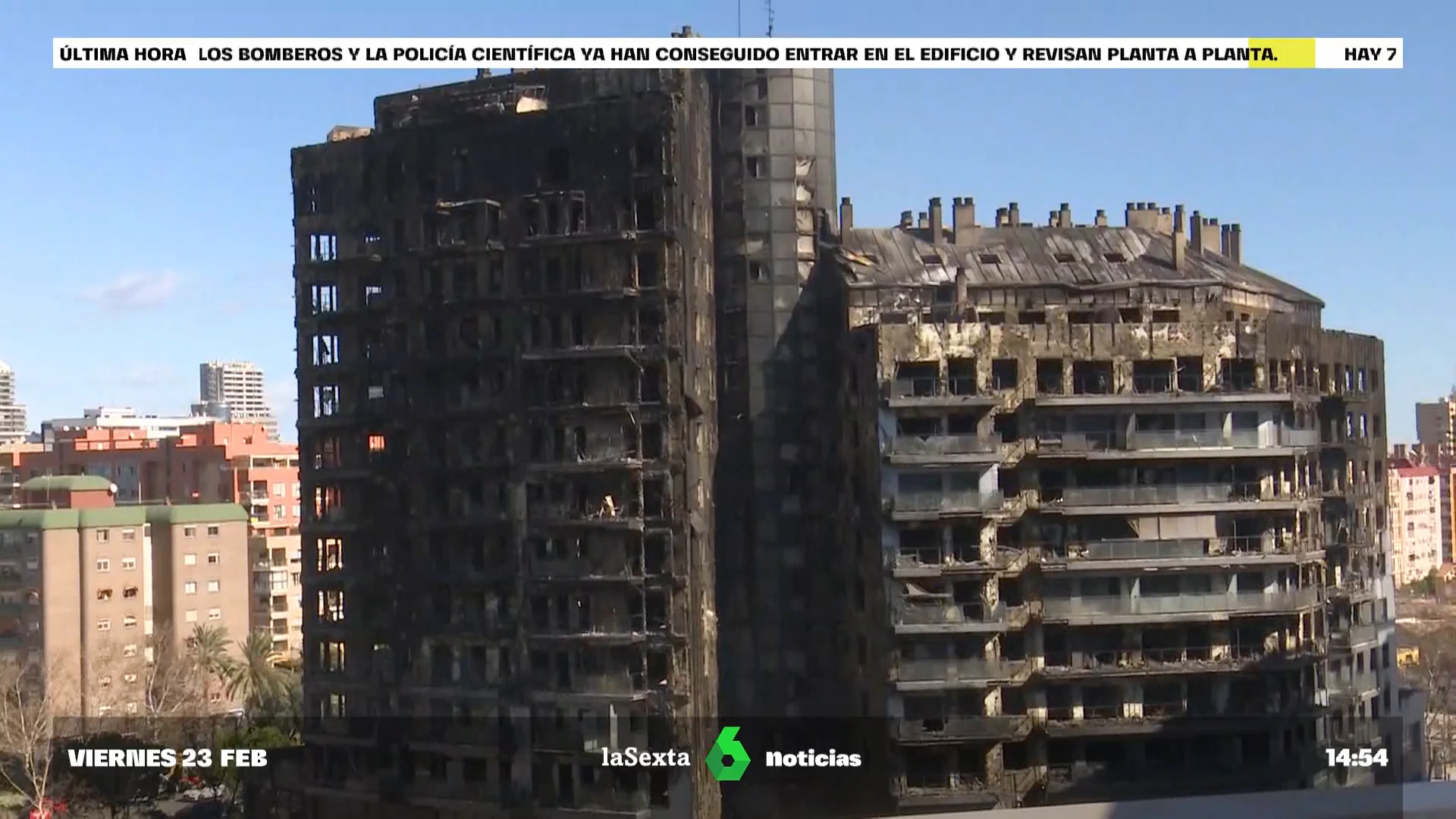 Edificio incendiado en Valencia