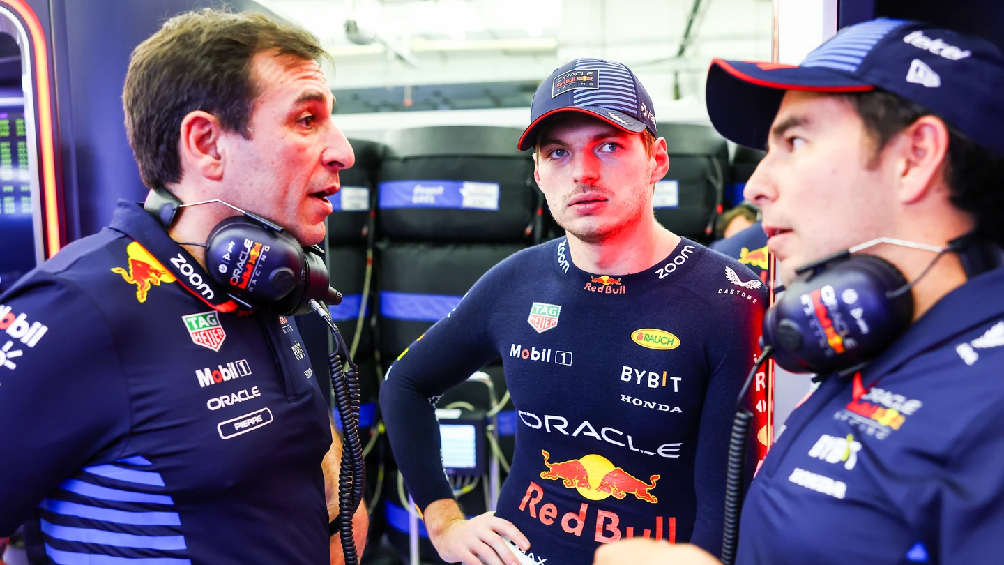 Max Verstappen y Sergio Pérez Max Verstappen y Sergio Pérez