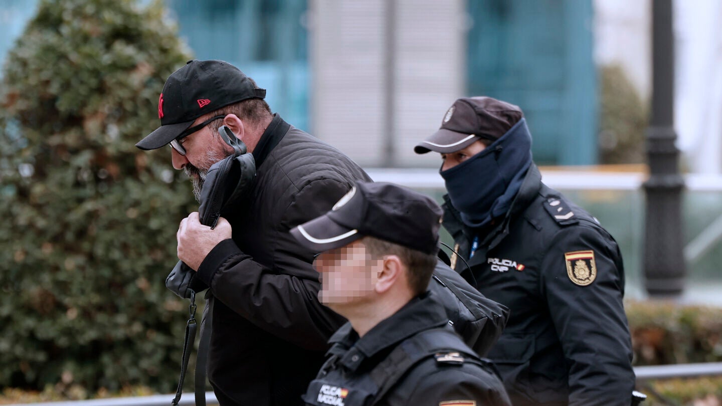  Koldo Garc&iacute;a, exasesor del exministro socialista Jos&eacute; Luis &Aacute;balos, a la salida de la Audiencia Nacional este jueves.