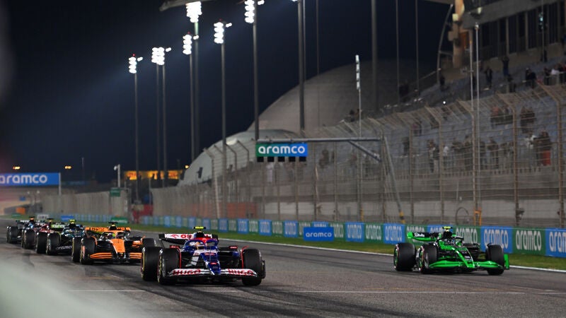 Los coches de F1 durante la pretemporada en Bahréin