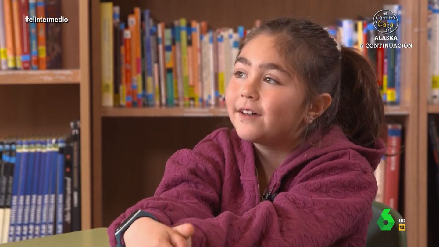 Thais Villas visita un colegio para preguntar a sus ni&ntilde;os y ni&ntilde;as sobre los animales. &iquest;Les gusta comer carne? &iquest;Qu&eacute; opinan de ser vegetariano? Uno de ellos, Sebasti&aacute;n, afirma en este v&iacute;deo de El Intermedio que "hay que comer de todo en esta vida".