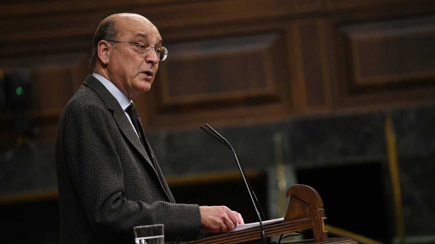 El diputado del PNV Mikel Legarda, durante una intervención en el Congreso El diputado del PNV Mikel Legarda, durante una intervención en el Congreso