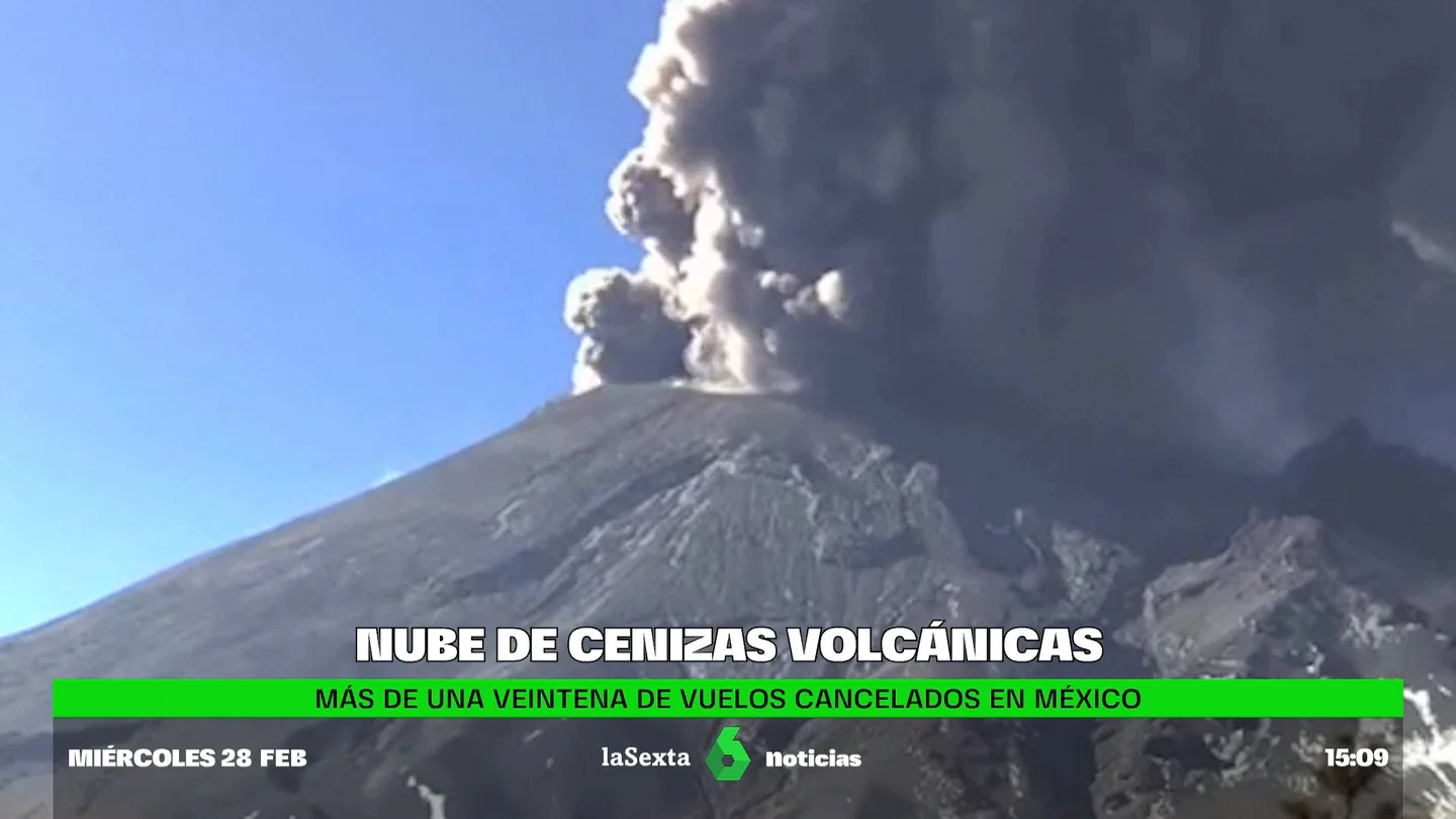 La erupción del volcán Popocatépetl obliga a cancelar 22 vuelos en el Aeropuerto de Ciudad de México La erupción del volcán Popocatépetl obliga a cancelar 22 vuelos en el Aeropuerto de Ciudad de México
