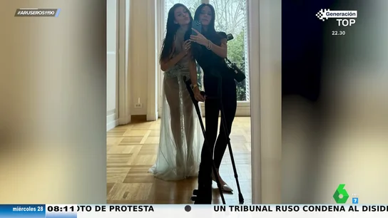 Victoria Beckham se rompe un pie entrenando y acude con bota ortopédica, muletas y tacones a la Semana de la Moda Victoria Beckham se rompe un pie entrenando y acude con bota ortopédica, muletas y tacones a la Semana de la Moda