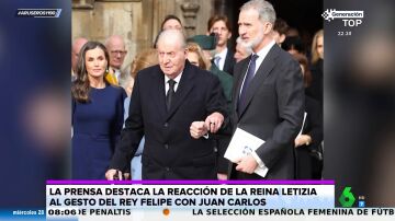 Alfonso Arús, al ver a la reina Letizia mirar al rey Juan Carlos: "El rostro de la reina Sofía tampoco es mucho mejor"
