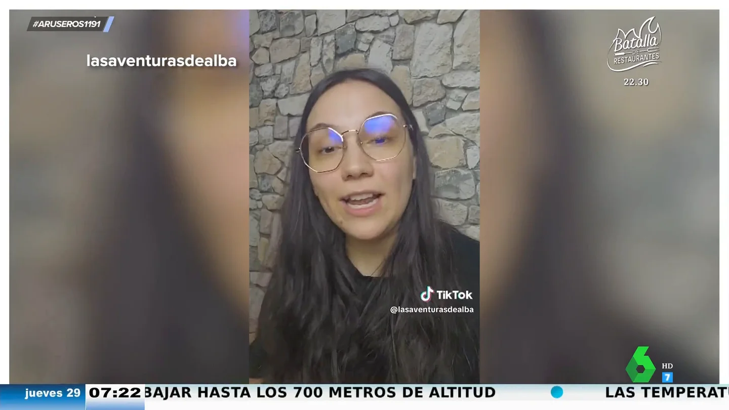 La indignación de una profesora española en Alemania: la obligan a pagar 50 euros por un curso laboral La indignación de una profesora española en Alemania: la obligan a pagar 50 euros por un curso laboral