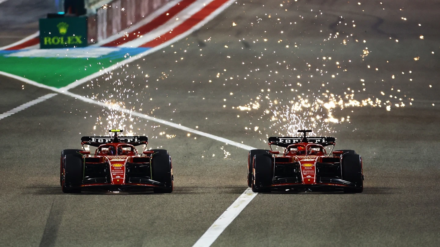 Sainz adelanta a Leclerc Sainz adelanta a Leclerc