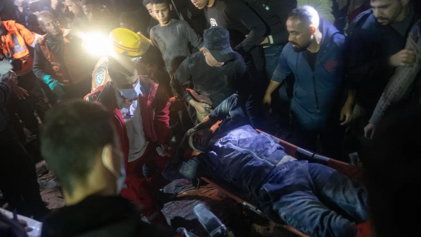 Un nuevo ataque israelí contra una vivienda en Rafah deja al menos siete muertos Un nuevo ataque israelí contra una vivienda en Rafah deja al menos siete muertos