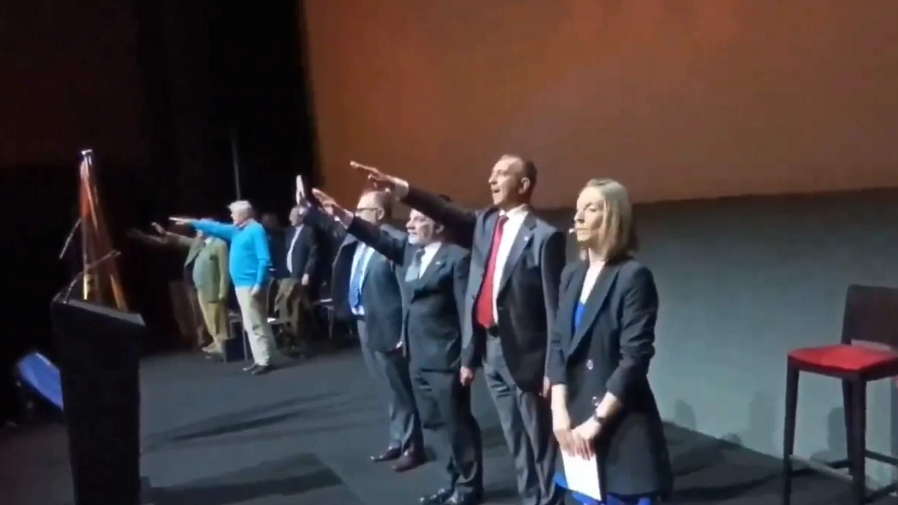 Acto en el Teatro Goya (Madrid) con motivo del 90 aniversario de Falange