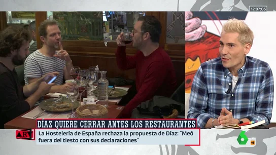 Juanma Romero destaca cuáles son los problemas en la hostelería tras el debate sobre el horario: "Se tienen que pagar las horas extra" Juanma Romero destaca cuáles son los problemas en la hostelería tras el debate sobre el horario: "Se tienen que pagar las horas extra"