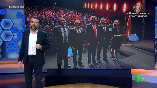 Dani Mateo, al ver un teatro lleno de falangistas cantando el 'Cara al Sol' Dani Mateo analiza en este vídeo de El Intermedio los 'mejores momentos' del acto de conmemoración de los 90 años desde la unión de Falange y las JONS en un teatro madrileño. Un 'musical' que ha 'bautizado' como 'Falangiscats'.