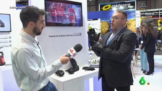 La reacción de Isma Juárez al ver el funcionamiento de unos guantes de impulso eléctrico: "Me cago vivo" La reacción de Isma Juárez al ver el funcionamiento de unos guantes de impulso eléctrico: "Me cago vivo"